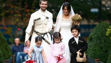 Обряд массового венчания в Грузии в День святости семьи собрал 500 пар -  СПЖ - Союз православных журналистов